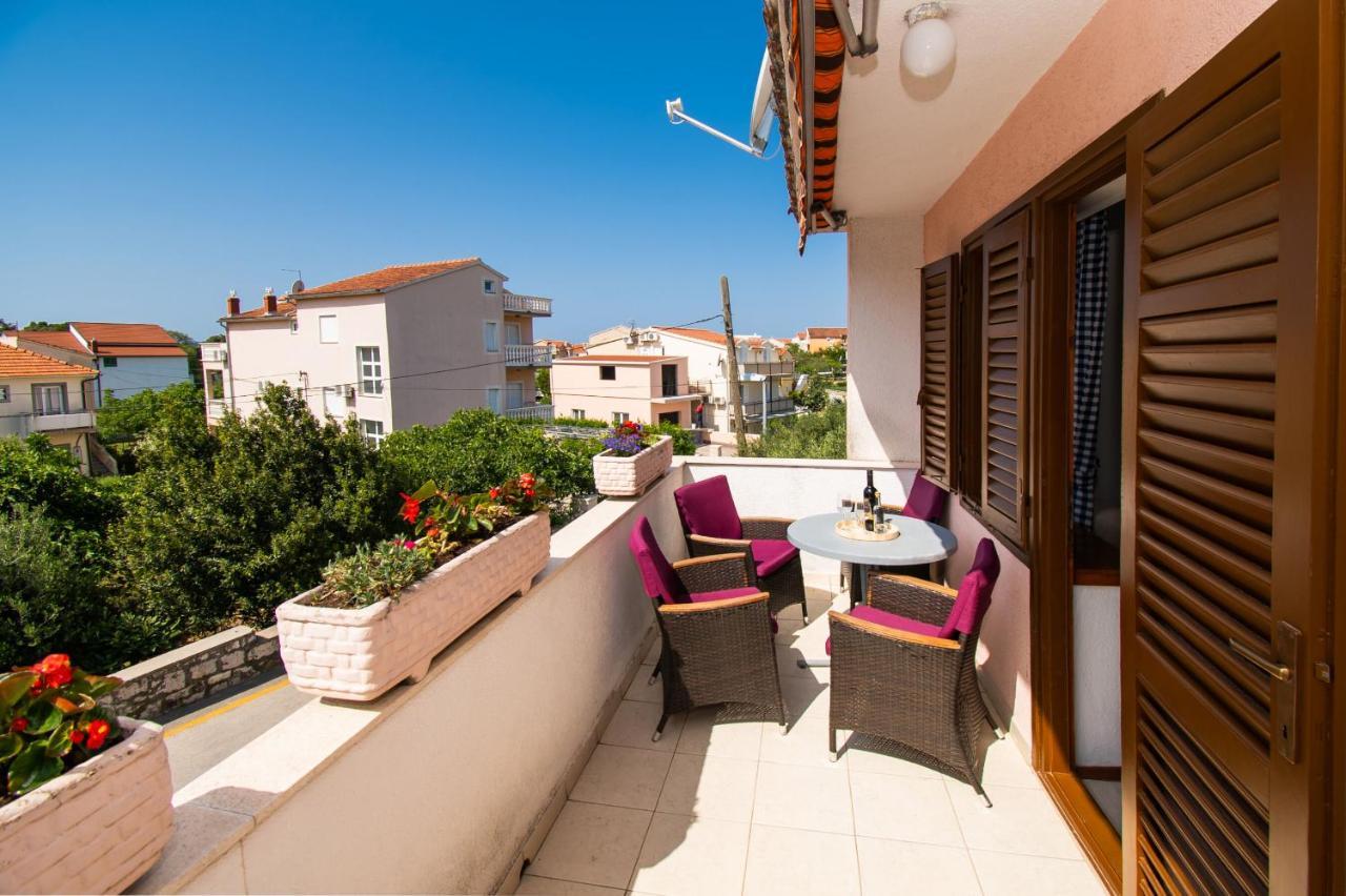 Apartments Happy Place Vodice Ngoại thất bức ảnh